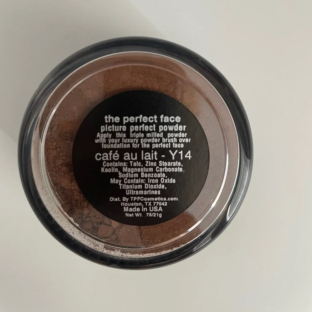 The Perfect Face Cosmetics Picture Perfect‎ Powder Cafe Au Lait Y14 - Deep